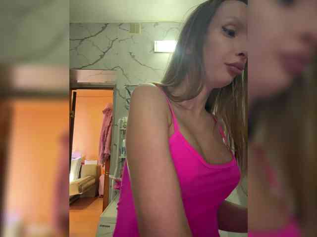 GoldPussy69 webcam
