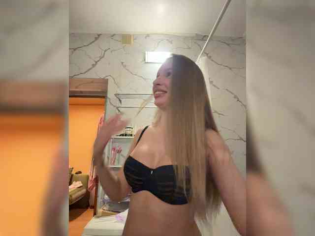 GoldPussy69 webcam