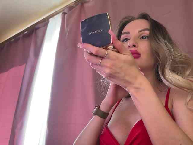 GoldPussy69 webcam