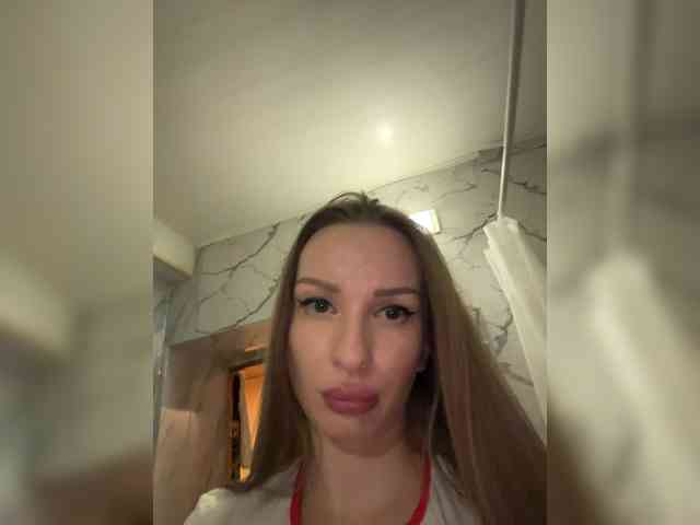 GoldPussy69 webcam