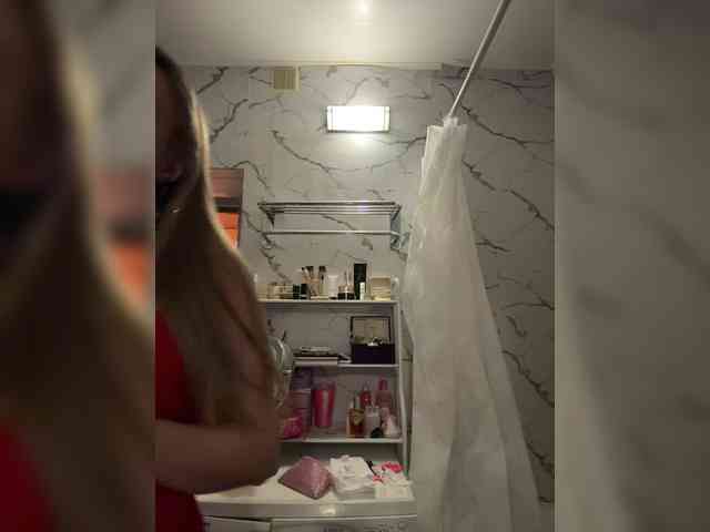 GoldPussy69 webcam