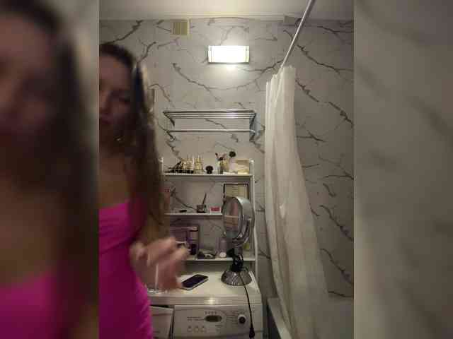GoldPussy69 webcam