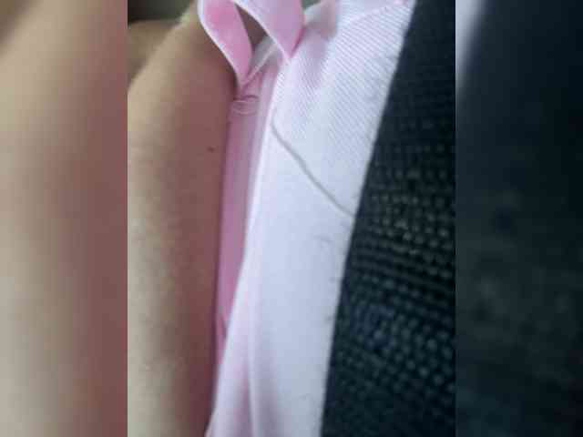 GoldPussy69 webcam