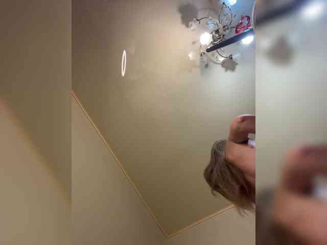 goldpussy69's live room