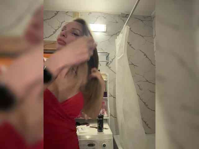 GoldPussy69 webcam