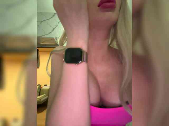 GoldPussy69 webcam