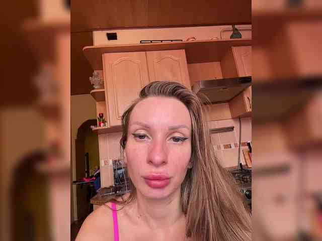 GoldPussy69 webcam