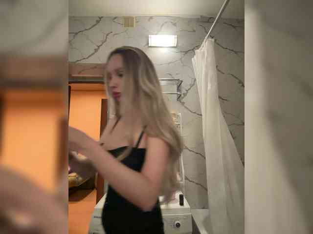 GoldPussy69 webcam