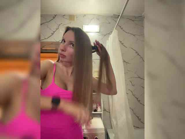 GoldPussy69 webcam