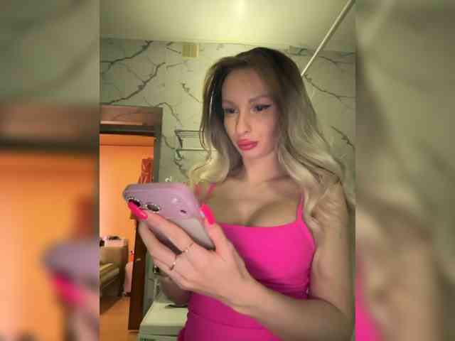 GoldPussy69 webcam