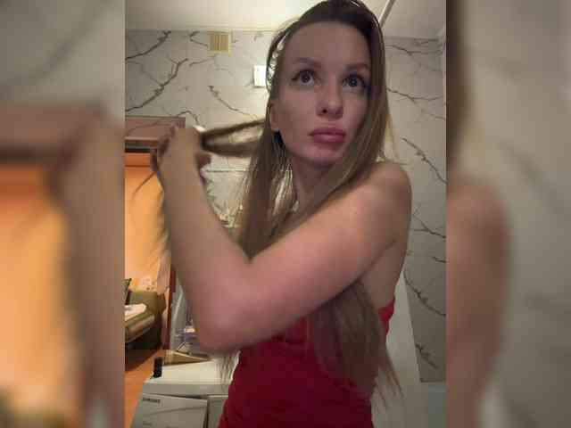 GoldPussy69 webcam