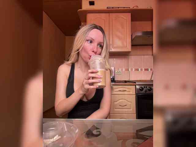 GoldPussy69 webcam