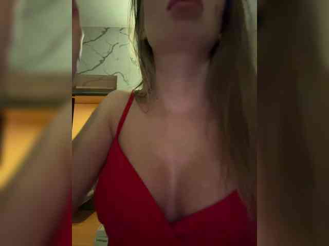GoldPussy69 webcam