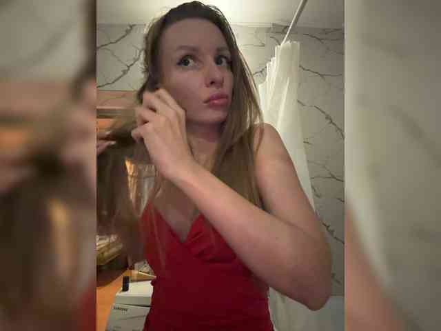 GoldPussy69 webcam