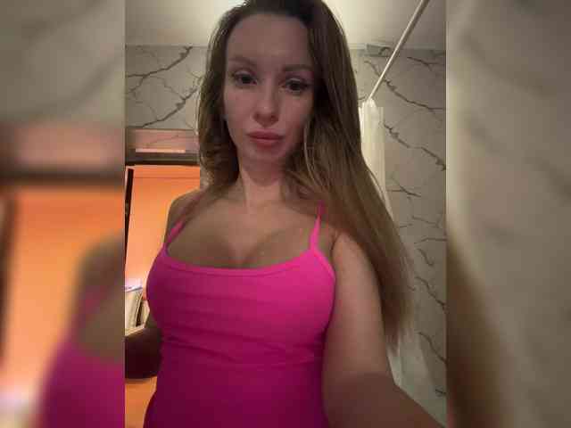 GoldPussy69 webcam