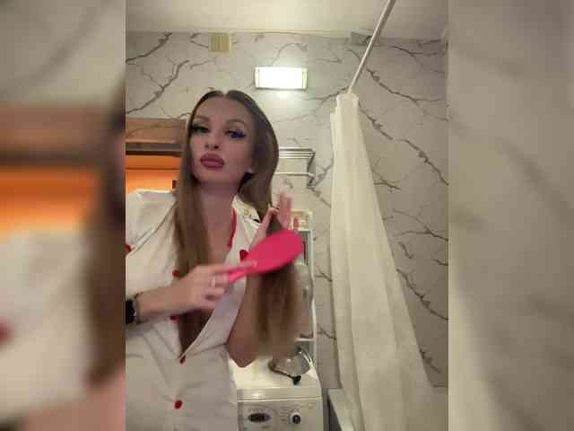 GoldPussy69 webcam