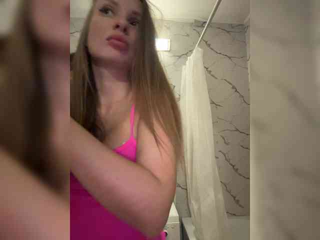 GoldPussy69 webcam