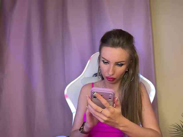 GoldPussy69 webcam