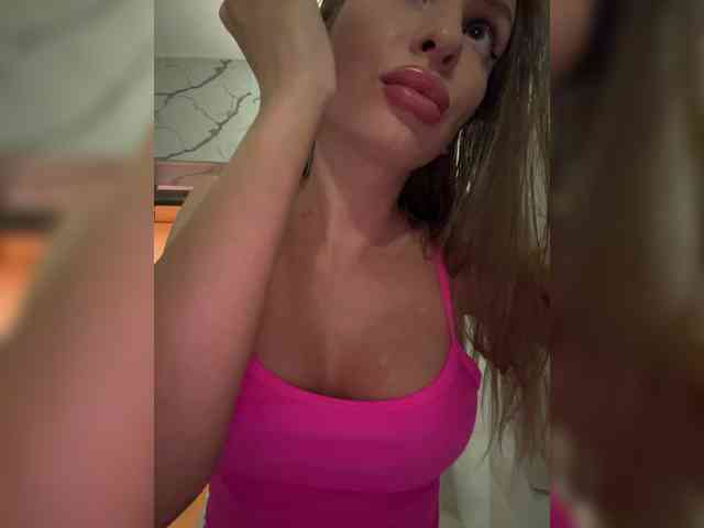 GoldPussy69 webcam