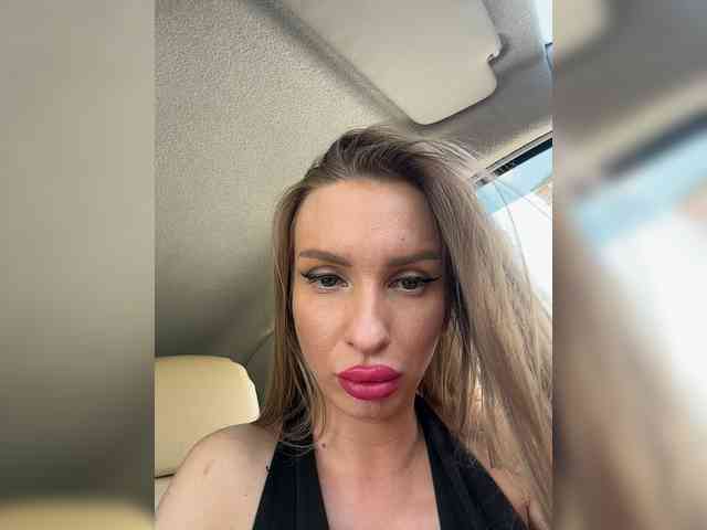 Модель: GoldPussy69