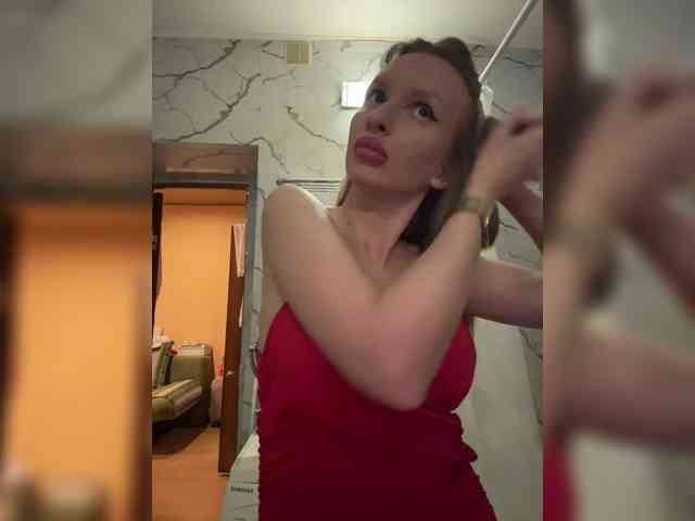 GoldPussy69 webcam