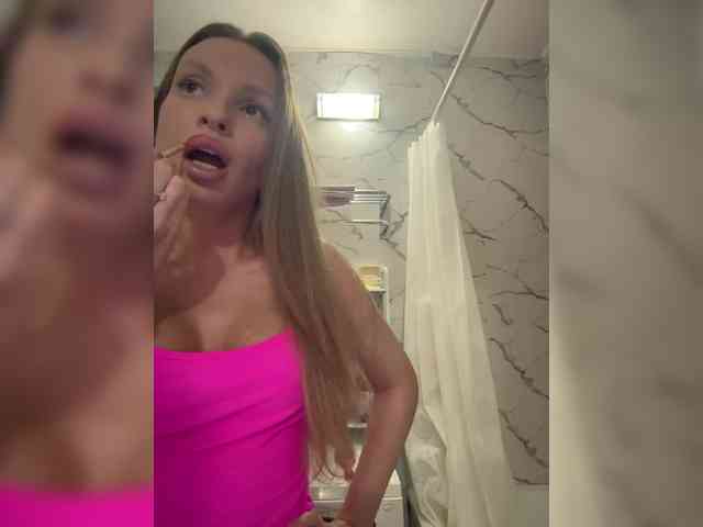 GoldPussy69 webcam