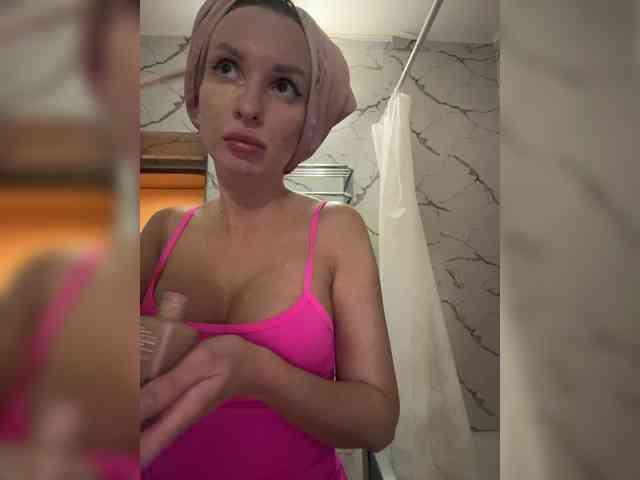 Модель: GoldPussy69