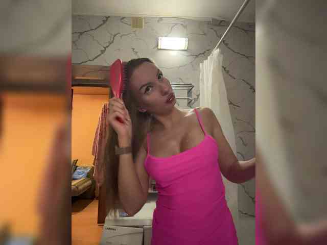 GoldPussy69 webcam