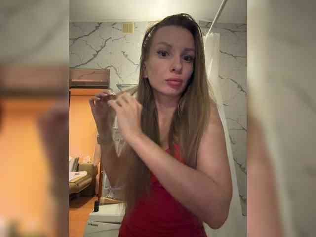GoldPussy69 webcam