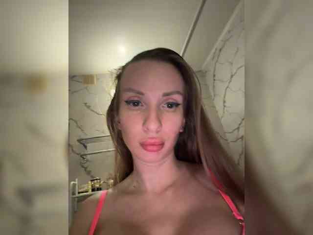 GoldPussy69 webcam