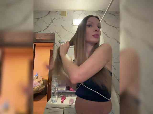 GoldPussy69 webcam