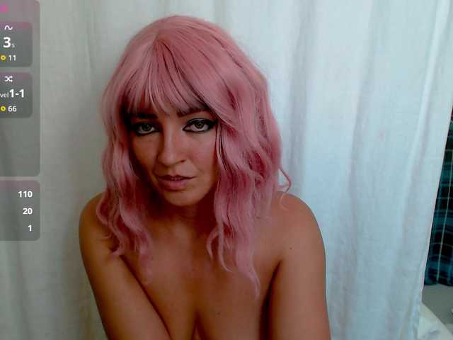 MagicPink live cam on BongaCams