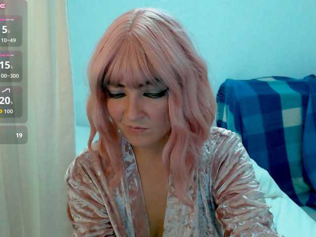 MagicPink live cam on BongaCams