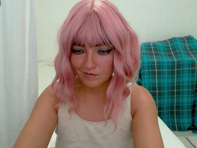 MagicPink live cam on BongaCams
