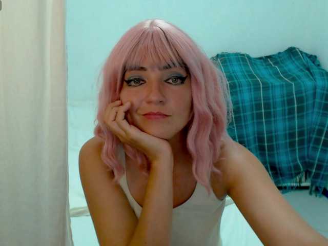 MagicPink live cam on BongaCams