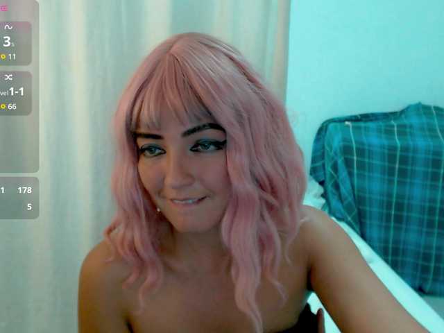 MagicPink live cam on BongaCams