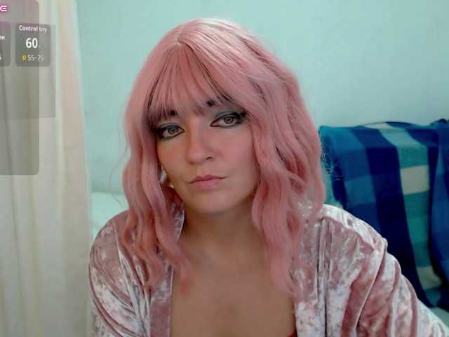 MagicPink live cam on BongaCams