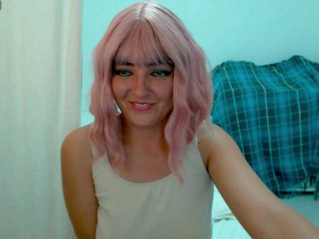 MagicPink live webcam show