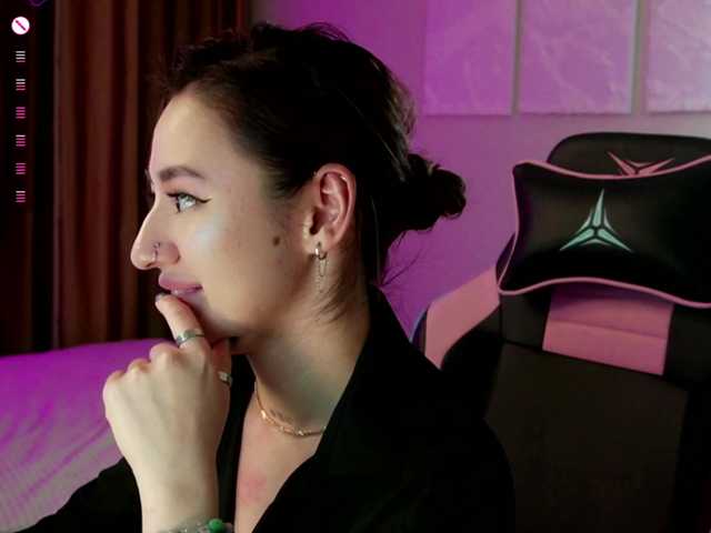 Sabrina-Magic live cam