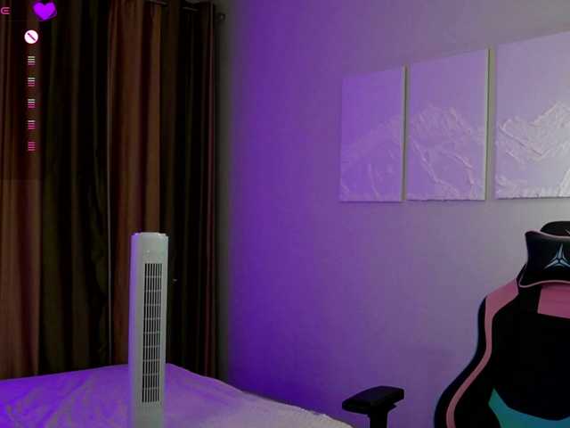 Sabrina-Magic live cam on BongaCams