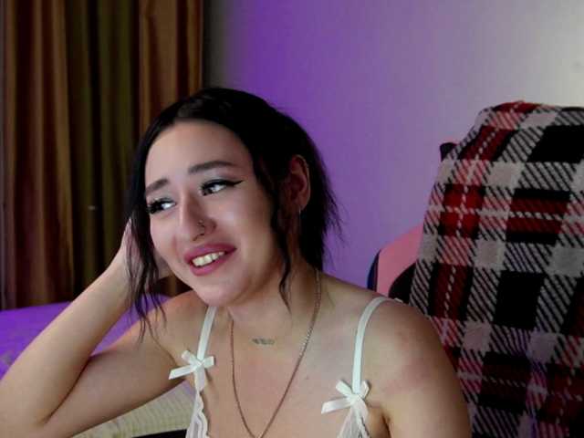 Sabrina-Magic live cam on BongaCams