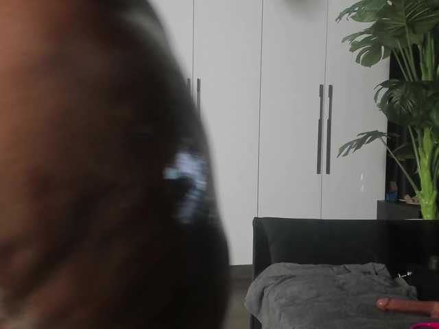 Big-Black-Ass live cam on BongaCams