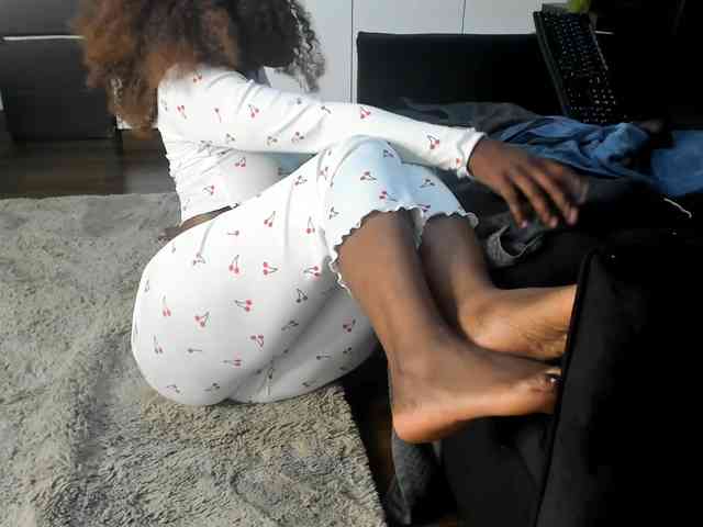 Big-Black-Ass webcam