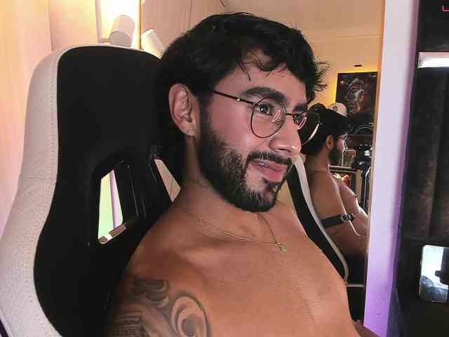 itsmeeros Sex Cam Show