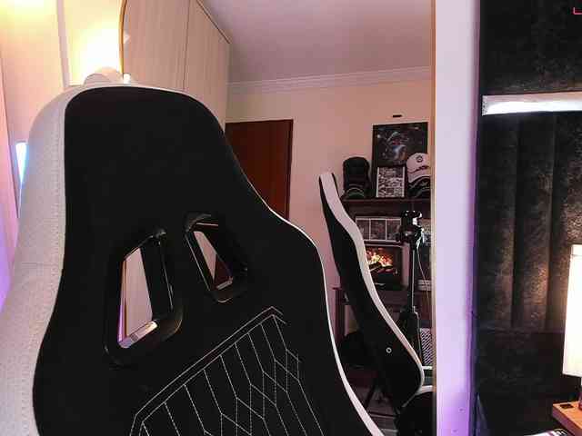 itsmeeros Live Webcam on BongaCams