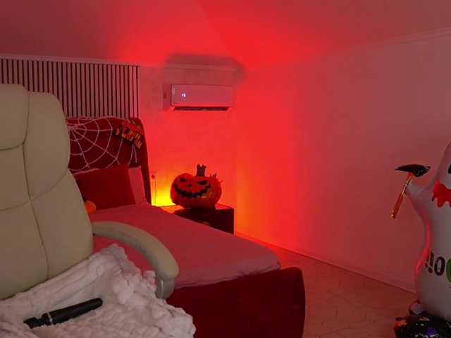 DaenerysDaen live cam on BongaCams