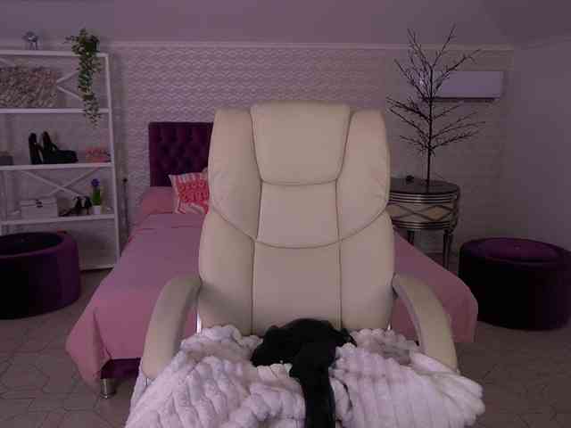 DaenerysDaen webcam