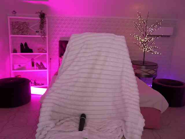 DaenerysDaen webcam