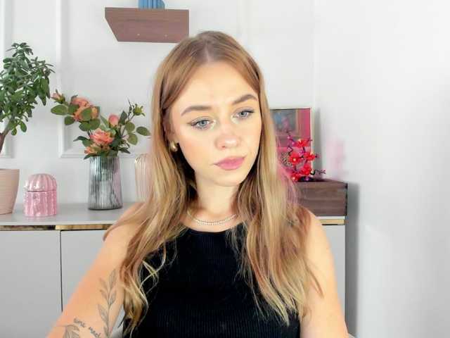 CindyGlam live webcam show