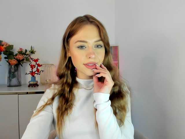 CindyGlam's BongaCams show and profile